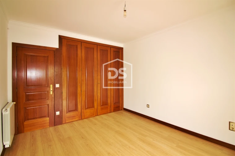 Moradia T4 para Venda em Freixo de Cima e de Baixo Foto 25