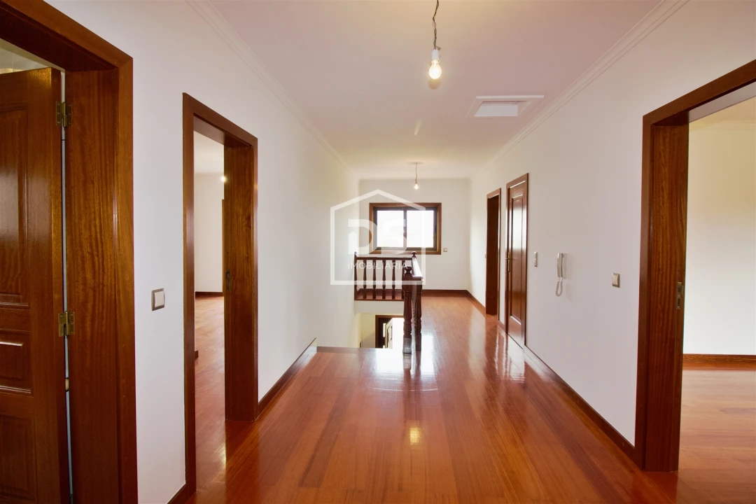 Moradia T4 para Venda em Freixo de Cima e de Baixo Foto 27