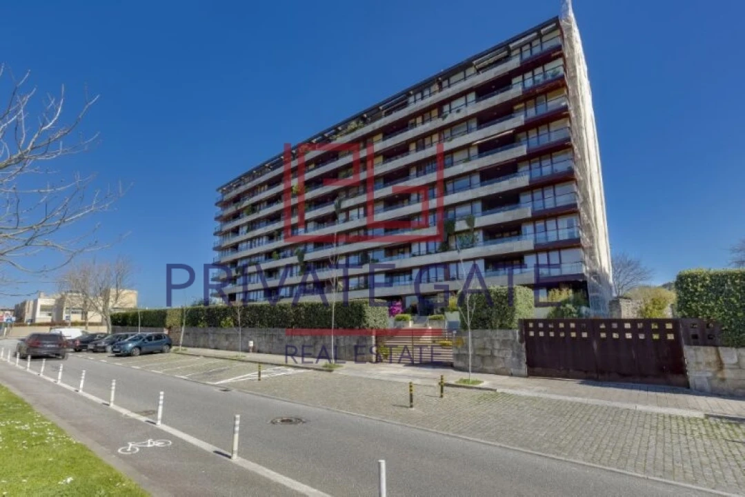 Apartamento T3 para Venda em Lordelo do Ouro e Massarelos Foto 28