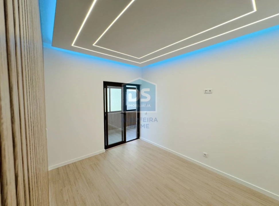 Apartamento T3 para Venda em Quarteira Foto 23
