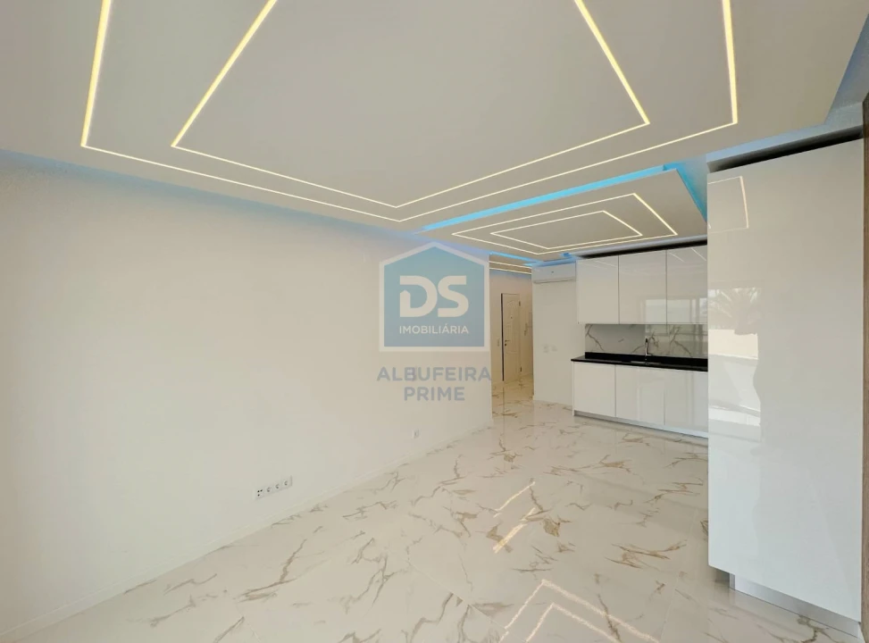 Apartamento T3 para Venda em Quarteira Foto 42
