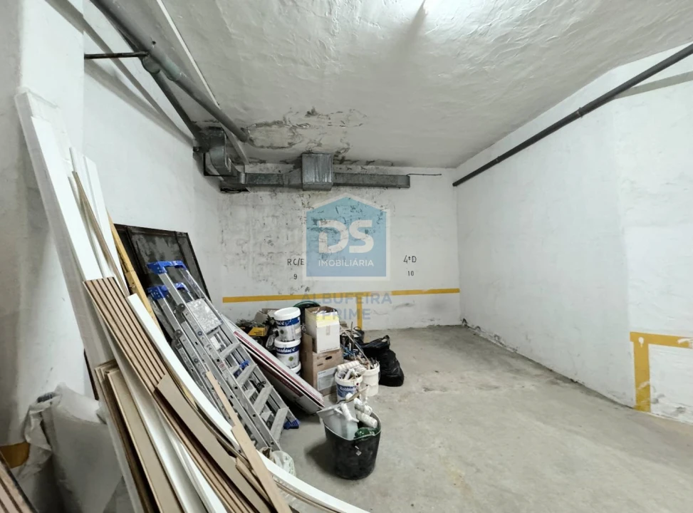 Apartamento T3 para Venda em Quarteira Foto 45
