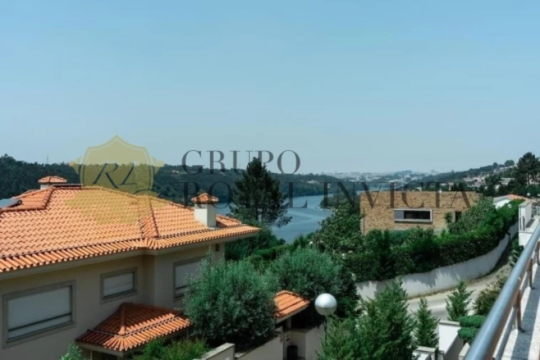 Moradia T4 para Venda em Gondomar (São Cosme), Valbom e Jovim Foto 3