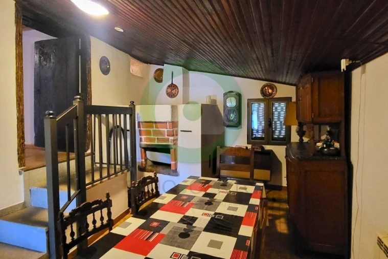 Moradia T3 para Venda em Curopos e Vale de Janeiro Foto 6