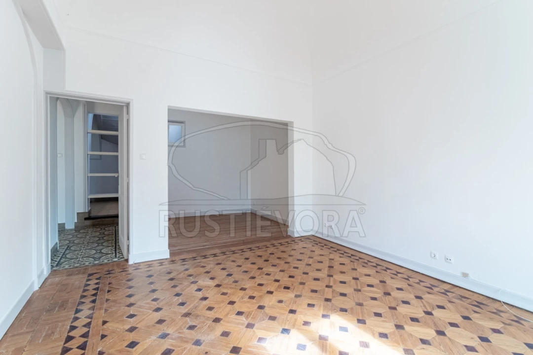 Moradia T4 para Arrendamento em Évora (São Mamede, Sé, São Pedro e Santo Antão) Foto 12