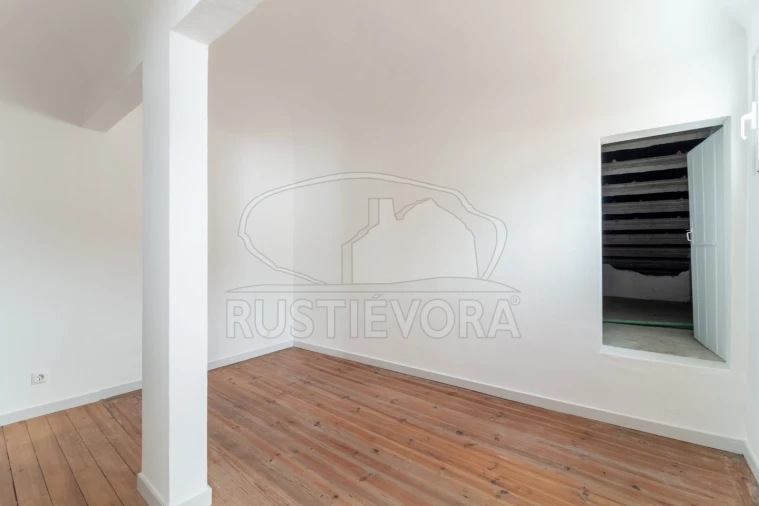 Moradia T4 para Arrendamento em Évora (São Mamede, Sé, São Pedro e Santo Antão) Foto 19