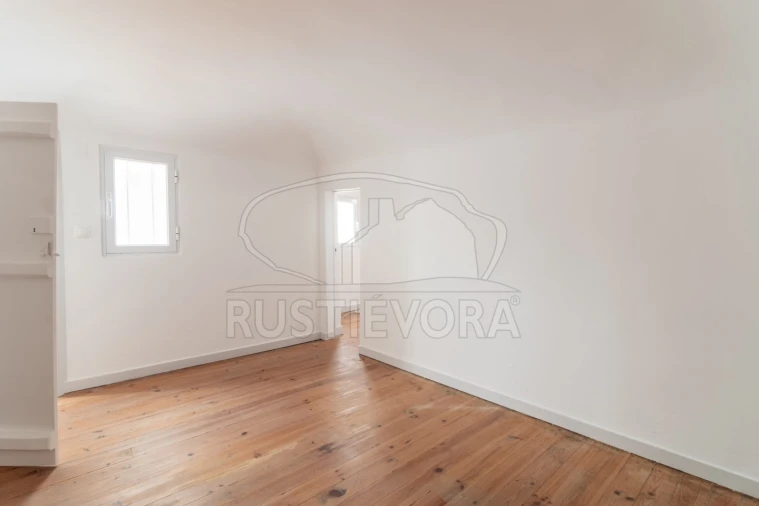 Moradia T4 para Arrendamento em Évora (São Mamede, Sé, São Pedro e Santo Antão) Foto 23