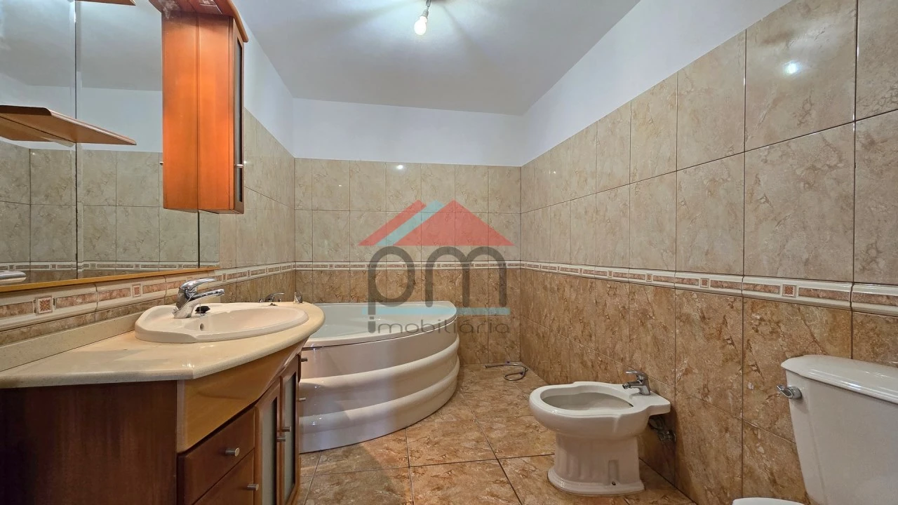 Moradia T2 para Venda em Cossourado e Linhares Foto 5