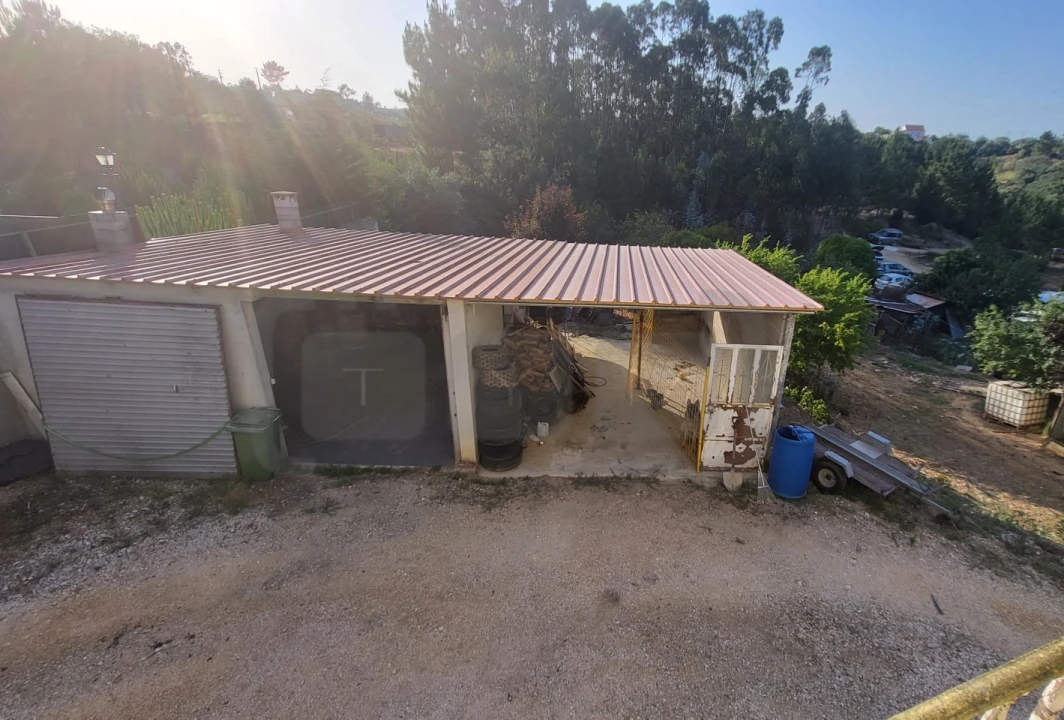 Moradia T3 para Venda em Carregueiros Foto 17