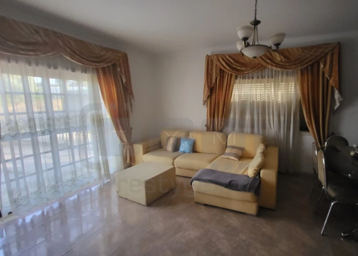 Moradia T3 para Venda em Carregueiros Foto 3