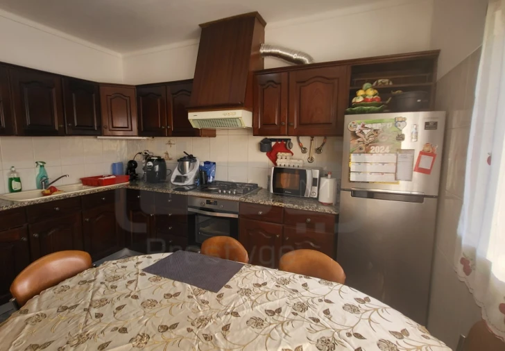 Moradia T3 para Venda em Carregueiros Foto 4