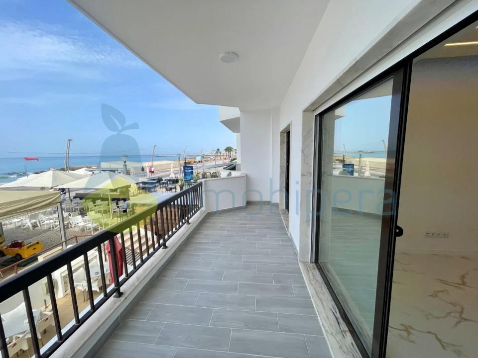 Apartamento T3 para Venda em Quarteira Foto 3