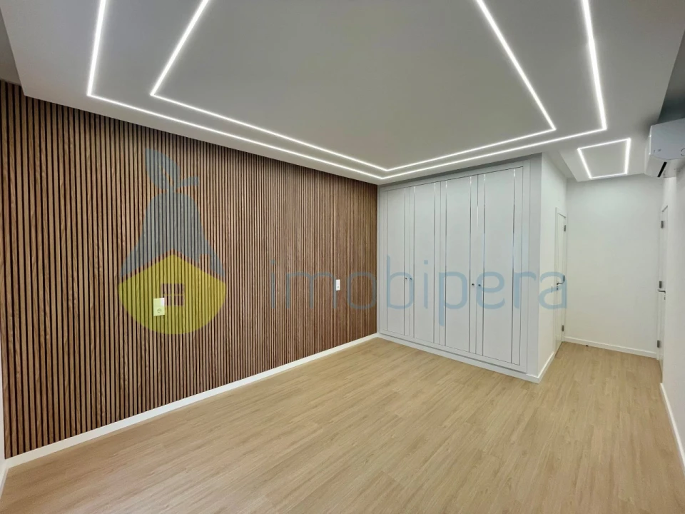 Apartamento T3 para Venda em Quarteira Foto 21