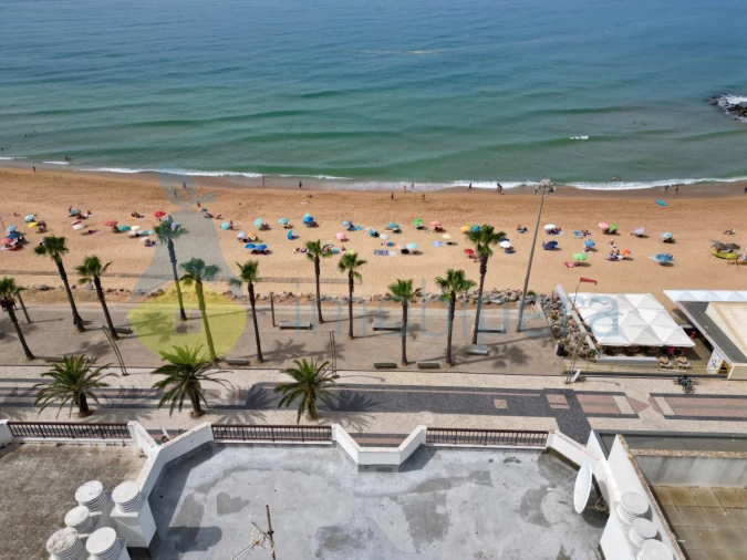 Apartamento T3 para Venda em Quarteira Foto 32