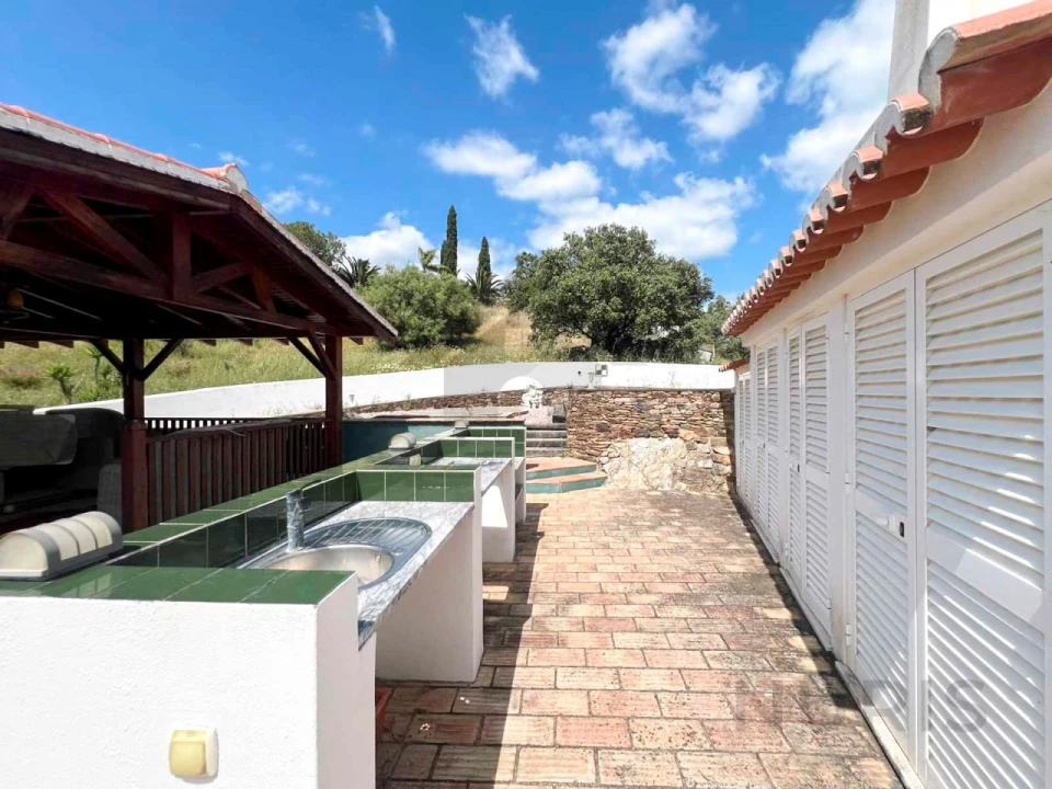 Quinta T4 para Venda em Silves Foto 13