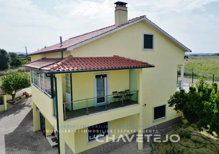 Moradia T5 para Venda em São João Baptista e Santa Maria dos Olivais Foto 8