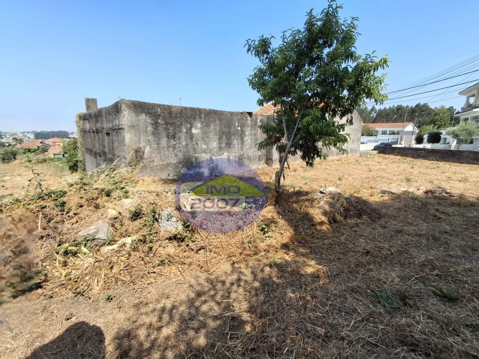 Moradia T1 para Venda em Nogueira da Regedoura Foto 2