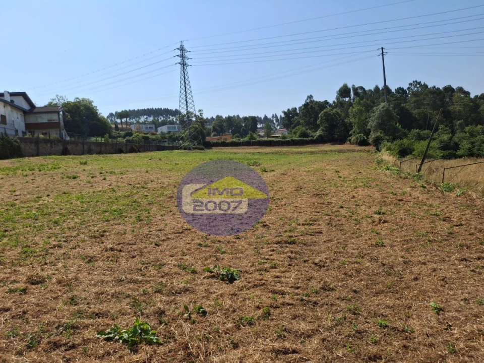 Moradia T1 para Venda em Nogueira da Regedoura Foto 11