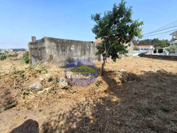 Moradia T1 para Venda em Nogueira da Regedoura Foto 2