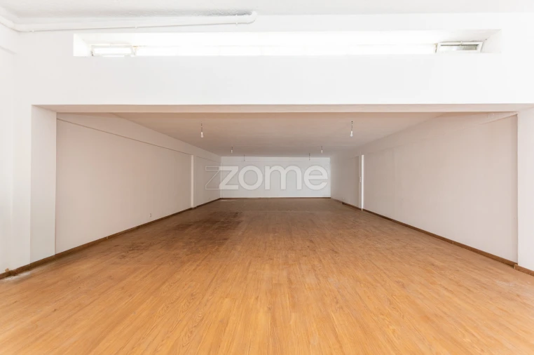 Negócio para Venda em Espinho Foto 8