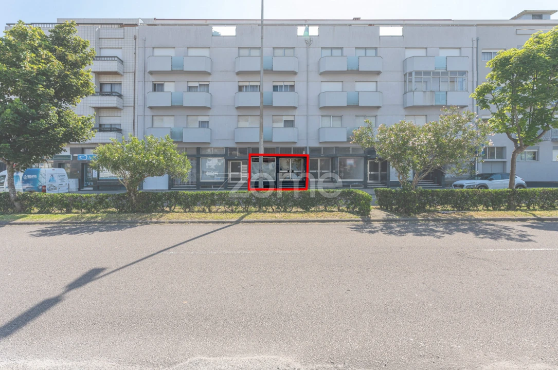 Negócio para Venda em Espinho Foto 9