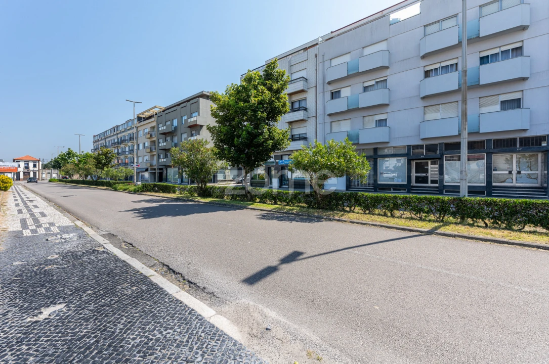 Negócio para Venda em Espinho Foto 5