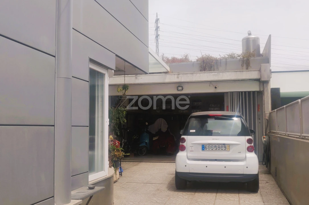 Moradia T4 para Venda em Cidade da Maia Foto 29