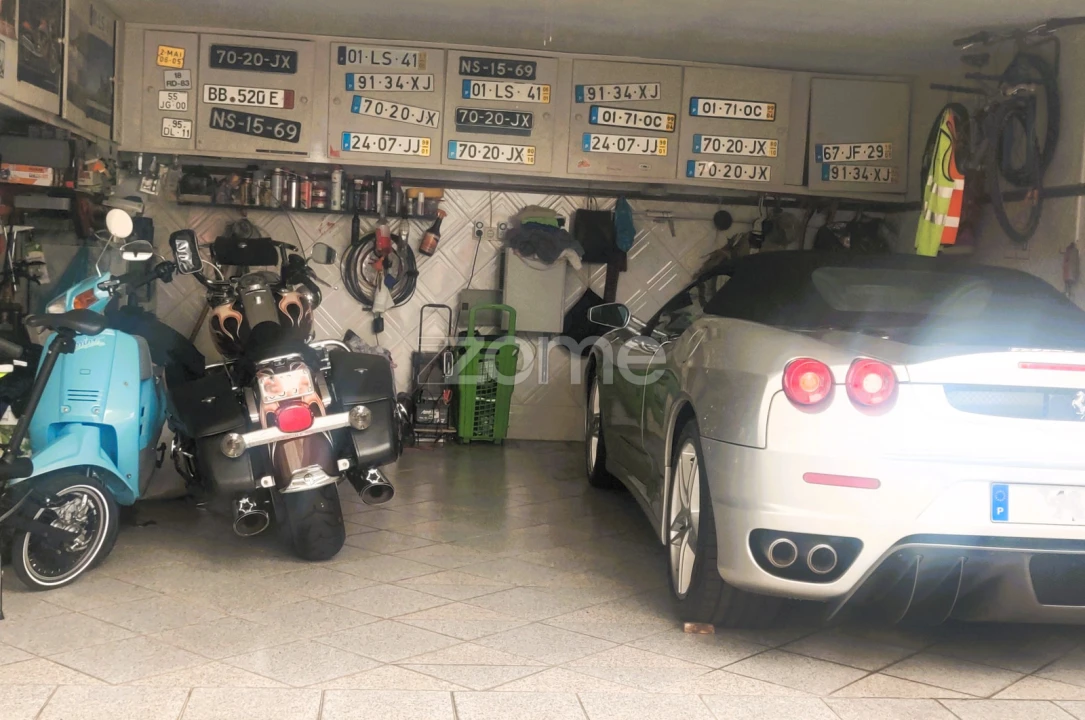 Moradia T4 para Venda em Cidade da Maia Foto 37