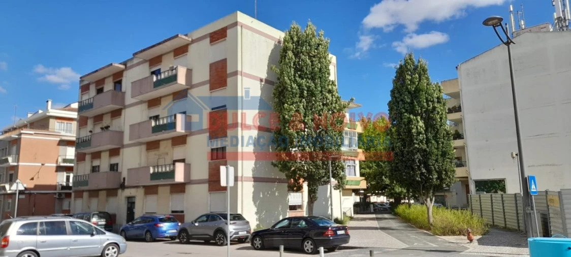 Apartamento T3 para Venda em São João Baptista Foto 2