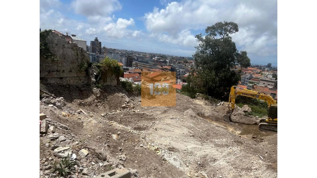 Apartamento T1 para Venda em Cedofeita, Santo Ildefonso, Sé, Miragaia, São Nicolau e Vitória Foto 16