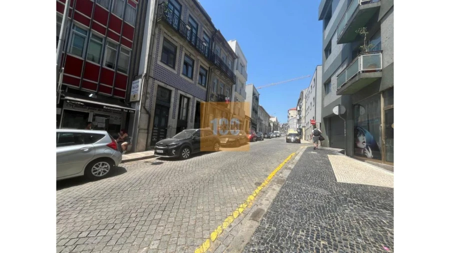 Apartamento T1 para Venda em Cedofeita, Santo Ildefonso, Sé, Miragaia, São Nicolau e Vitória Foto 17