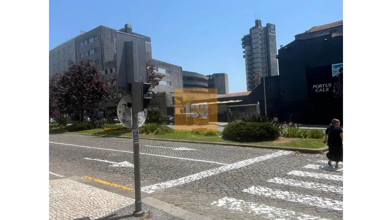 Apartamento T1 para Venda em Cedofeita, Santo Ildefonso, Sé, Miragaia, São Nicolau e Vitória Foto 18