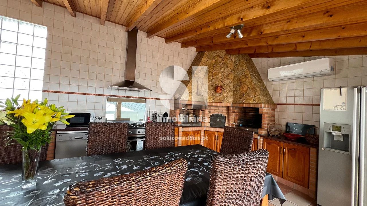 Moradia T5 para Venda em Vieira de Leiria Foto 31