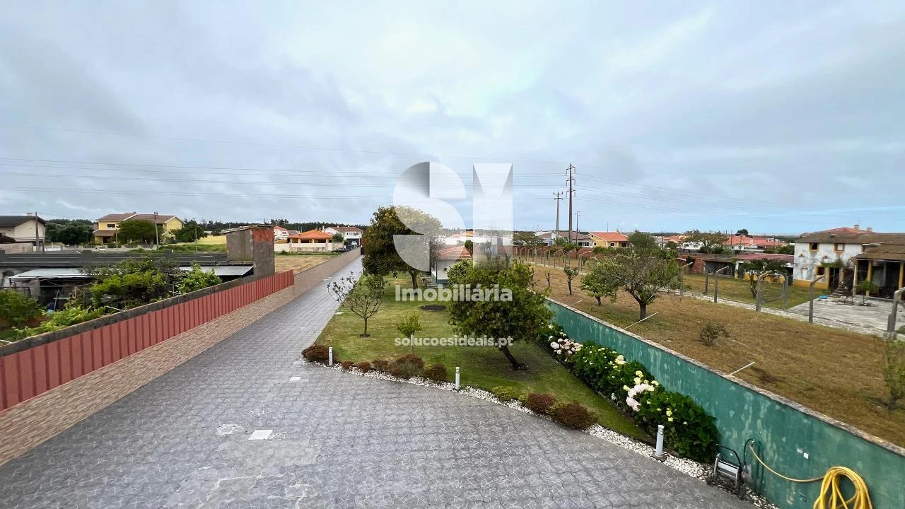 Moradia T5 para Venda em Vieira de Leiria Foto 39