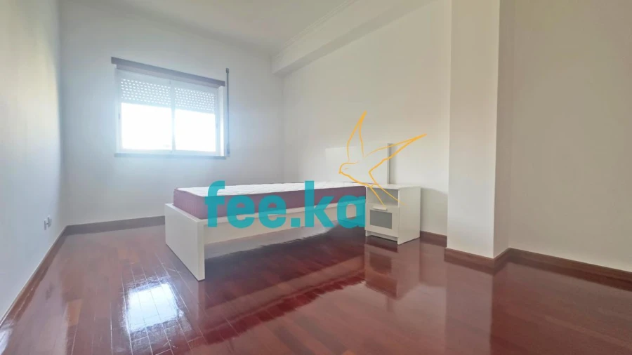 Apartamento T3 para Arrendamento em Castelo Branco Foto 21