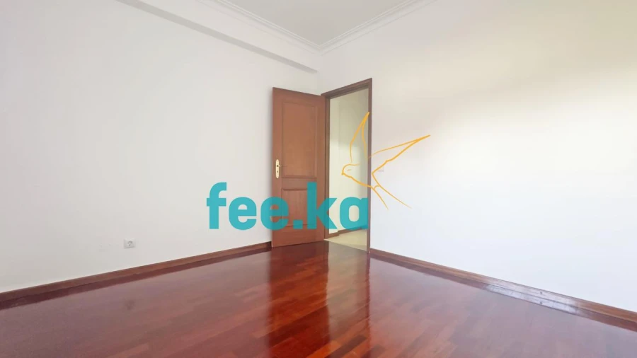 Apartamento T3 para Arrendamento em Castelo Branco Foto 25