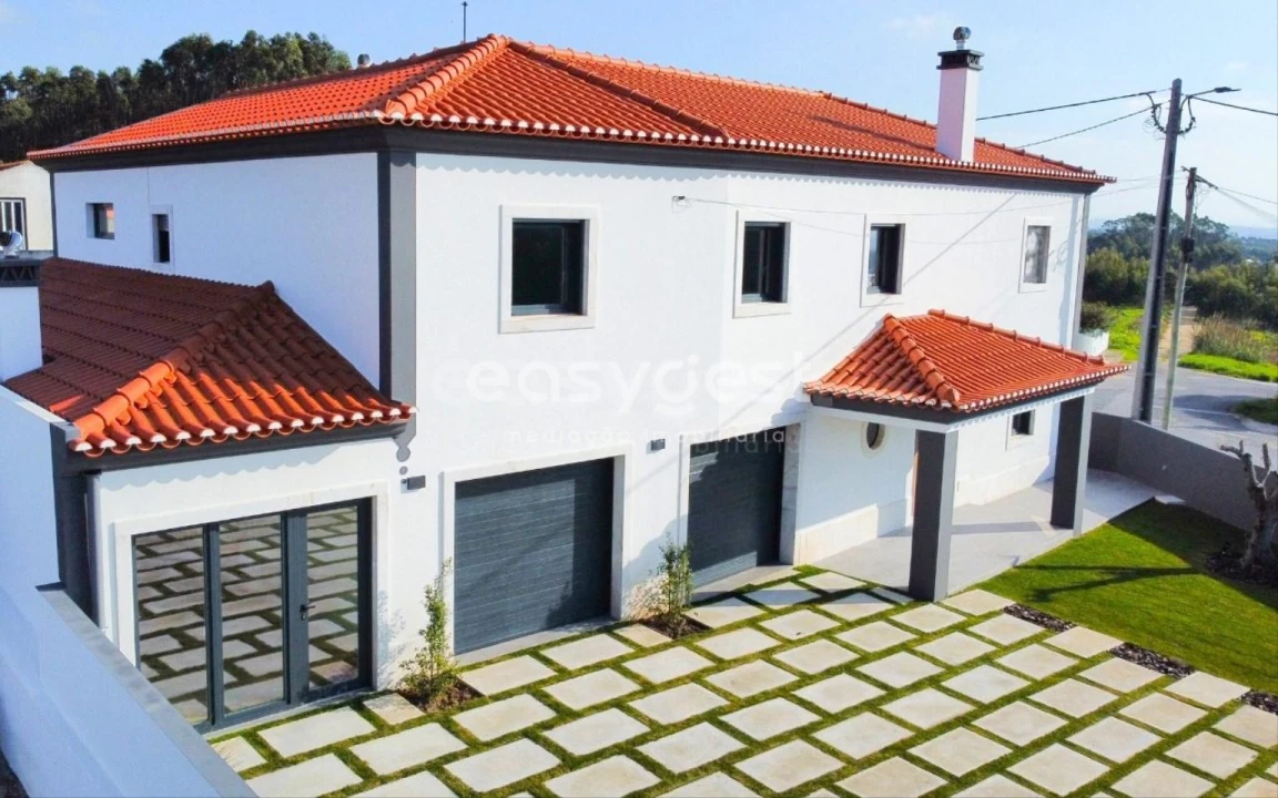Moradia T6 para Venda em A dos Cunhados e Maceira Foto 1