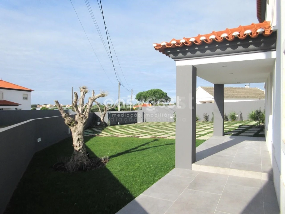 Moradia T6 para Venda em A dos Cunhados e Maceira Foto 7