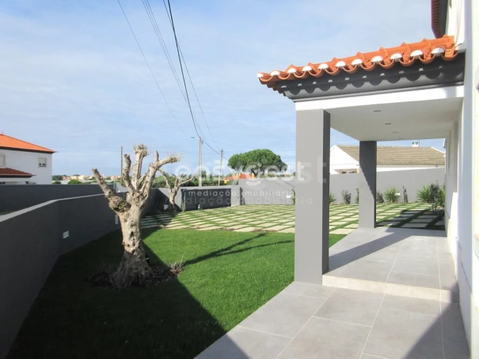Moradia T6 para Venda em A dos Cunhados e Maceira Foto 7