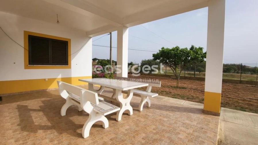 Quinta T4 para Venda em Ourique Foto 5