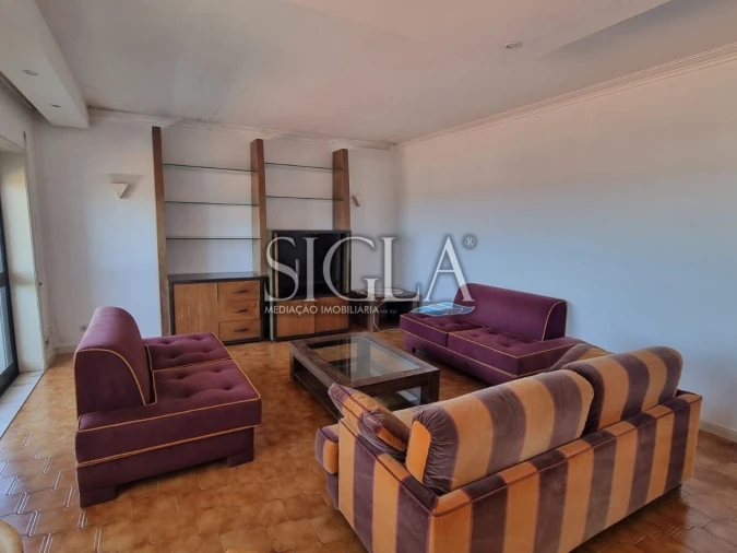 Apartamento T2 para Arrendamento em Mafamude e Vilar do Paraíso Foto 2