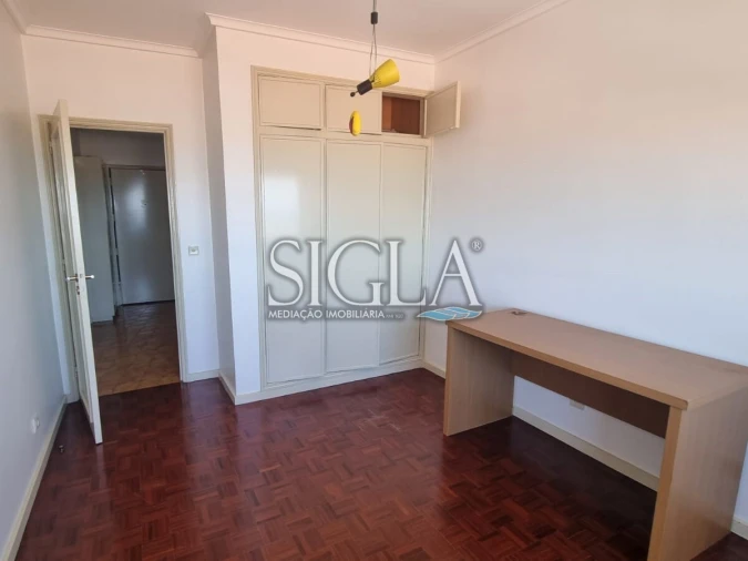 Apartamento T2 para Arrendamento em Mafamude e Vilar do Paraíso Foto 12