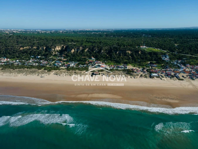 Moradia T4 para Venda em Charneca de Caparica e Sobreda Foto 25