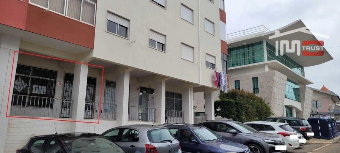 Loja para Arrendamento em Amora Foto 20