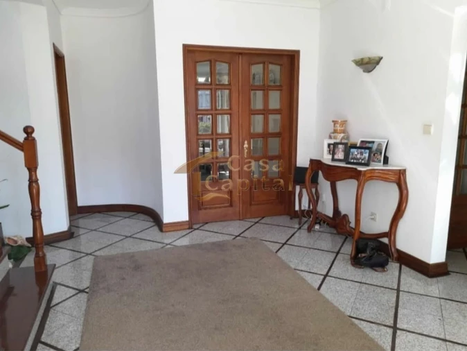 Moradia T5 para Venda em Lordelo Foto 6