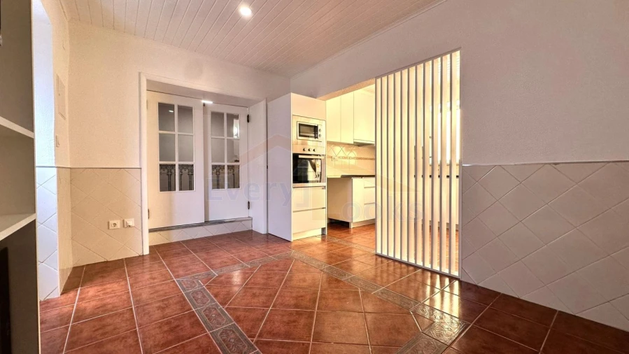 Moradia T3 para Venda em Santa Maria, São Pedro e Sobral da Lagoa Foto 30