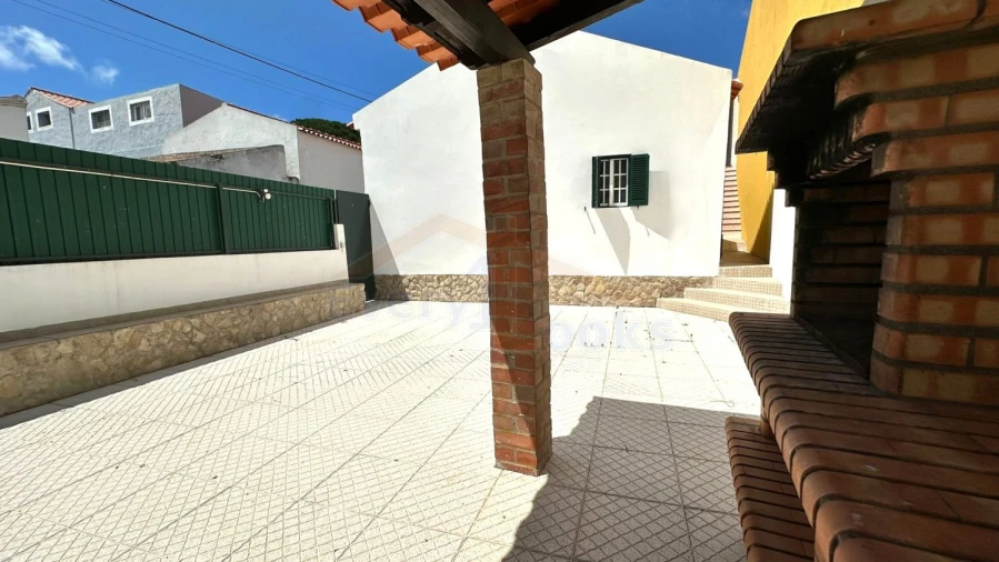 Moradia T3 para Venda em Santa Maria, São Pedro e Sobral da Lagoa Foto 50