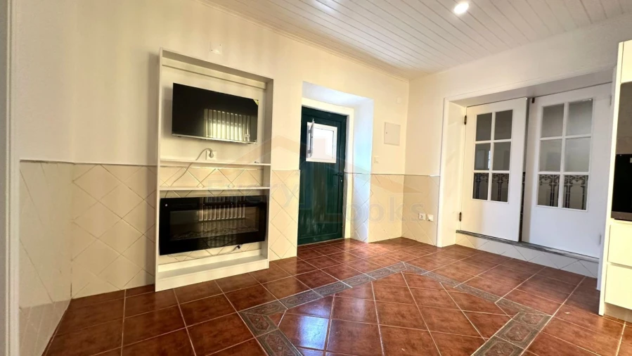 Moradia T3 para Venda em Santa Maria, São Pedro e Sobral da Lagoa Foto 24