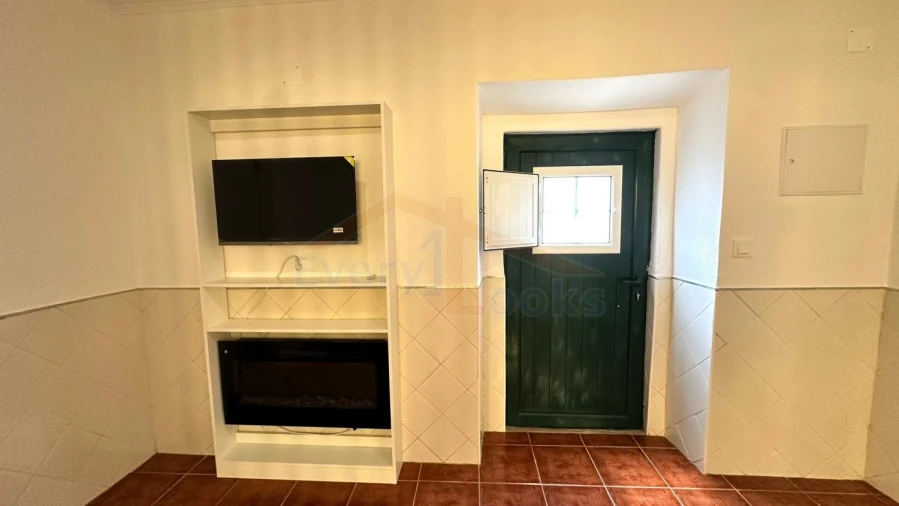 Moradia T3 para Venda em Santa Maria, São Pedro e Sobral da Lagoa Foto 25