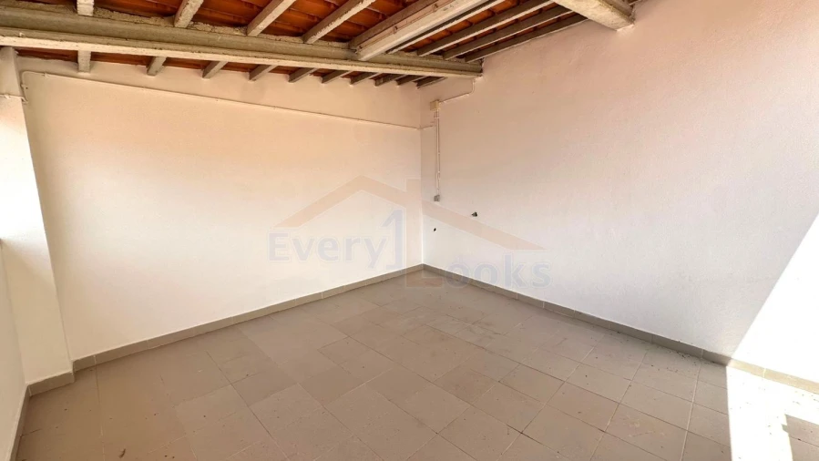 Moradia T3 para Venda em Santa Maria, São Pedro e Sobral da Lagoa Foto 52